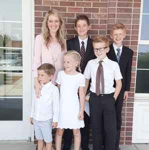 Meet your Posher, Julie